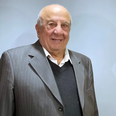 Dr. Antonio Medah